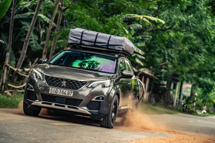  Peugeot Concept 3008 2019 года  (фото 4 из 6)